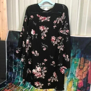 Isabel maternity dress/top XS‎ black with floral print